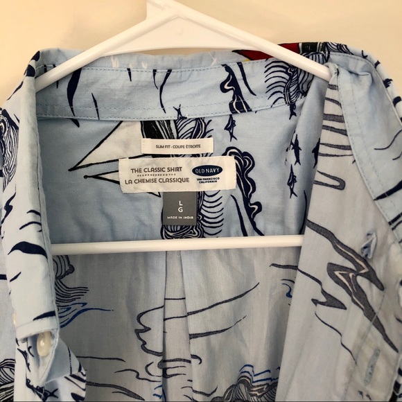 Men’s Old Navy Button Down - Picture 2 of 3
